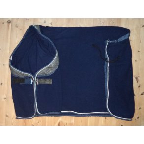 Fleecedkken m/pude, str 135