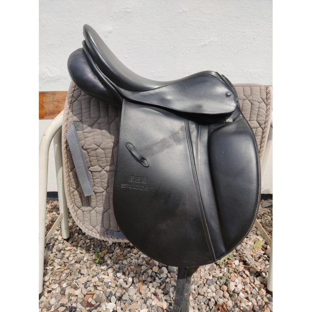 Stbben Tristan dressursadel, 17"